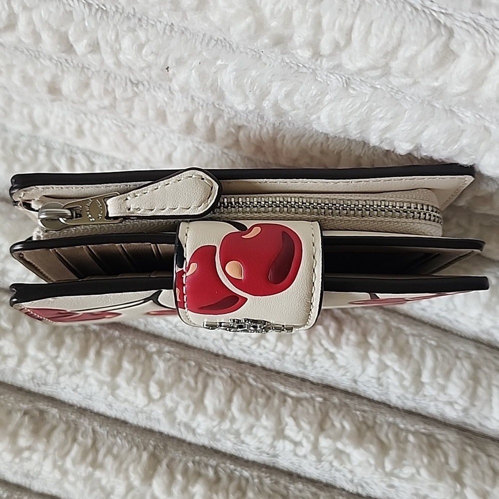 NWOT Coach Cherry Print Leather Wallet - Cream & Red - Picture 4 of 5